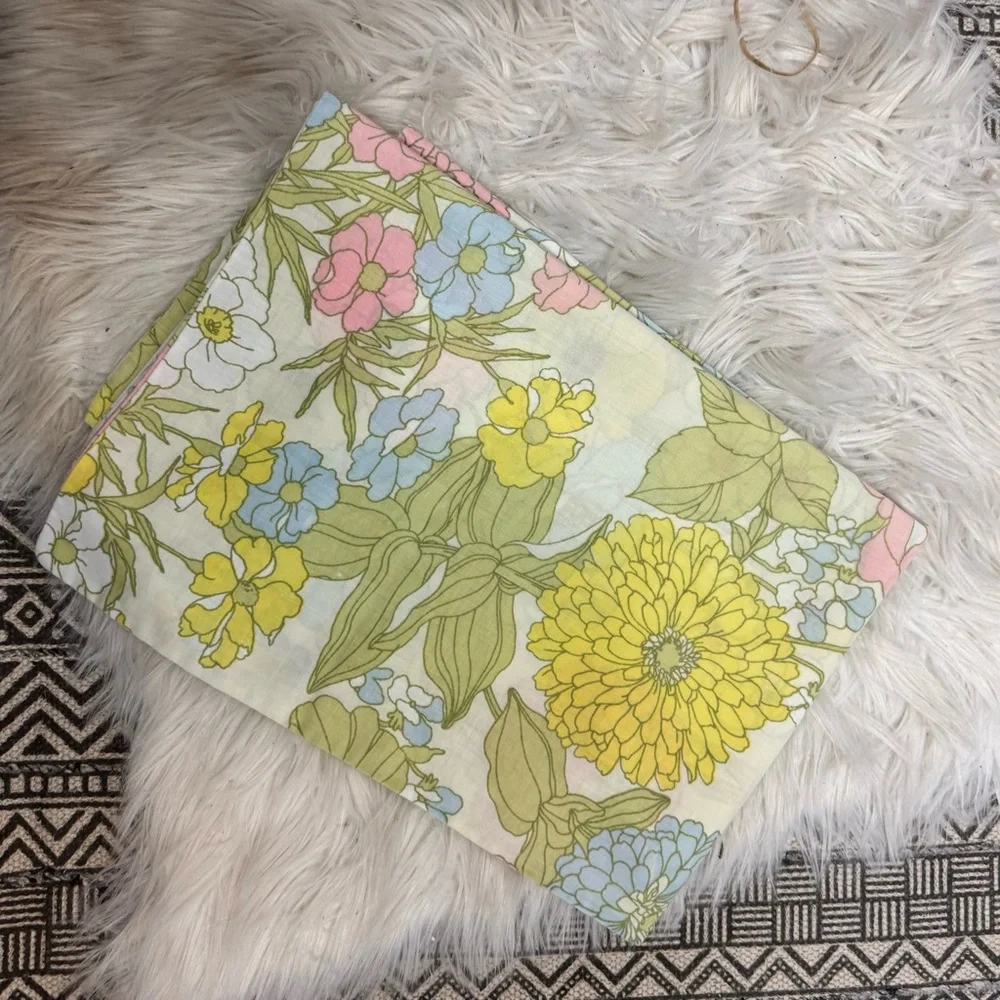Vintage Cannon 1960s Floral Print‎ Regular Pillow Cases Set of 2